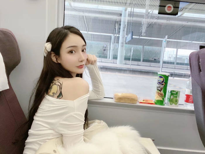 芝加哥外围留学生