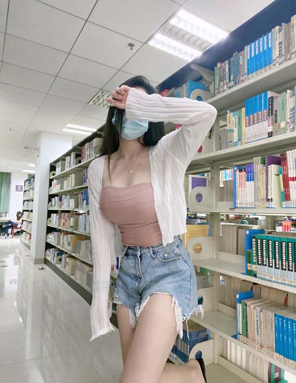 巴黎外围模特
